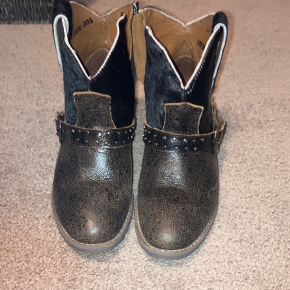 Cow fur leather boots - Picture 1 of 4